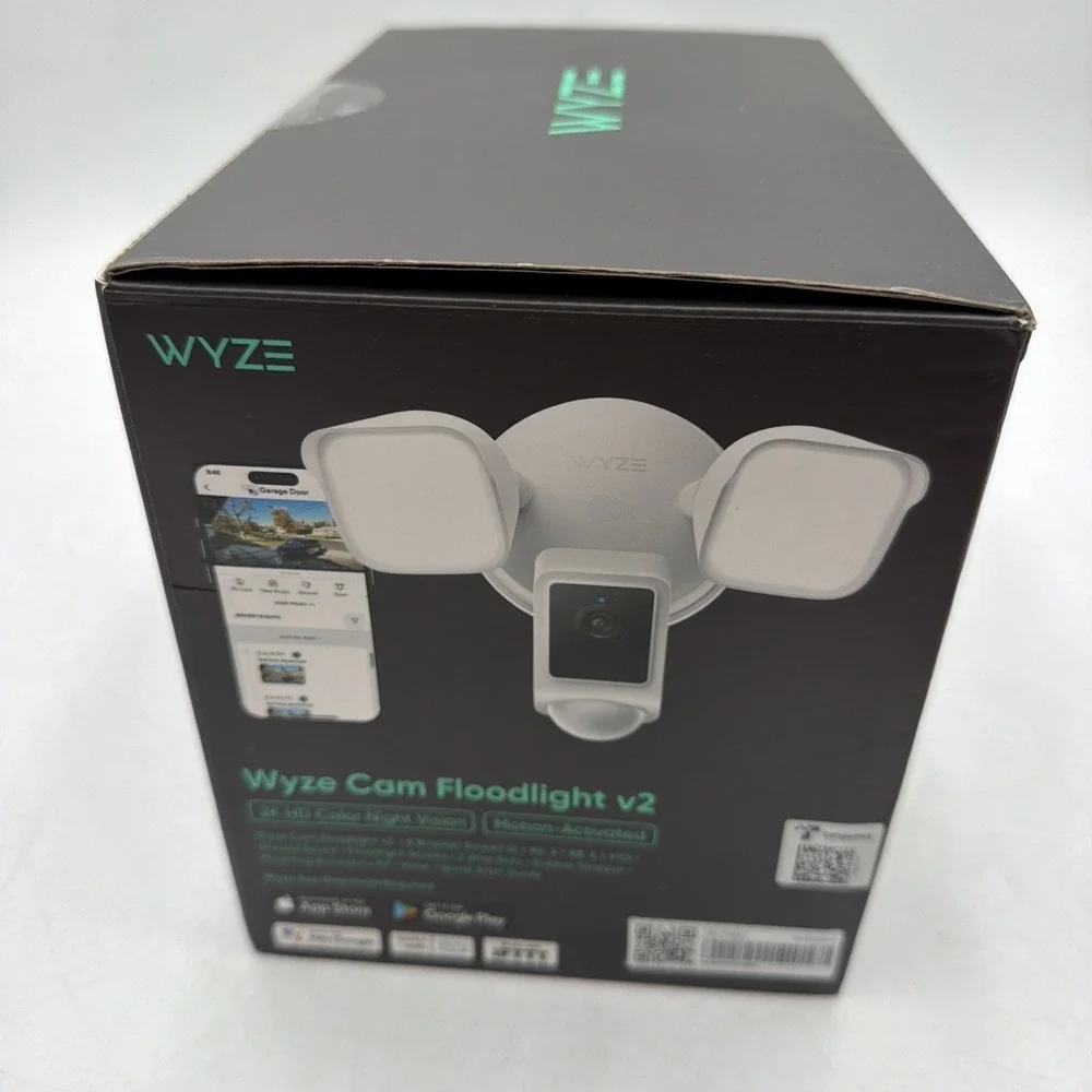 Wyze Cam Floodlight V2 Motion-Activated 2K HD Color Night Vision Camera